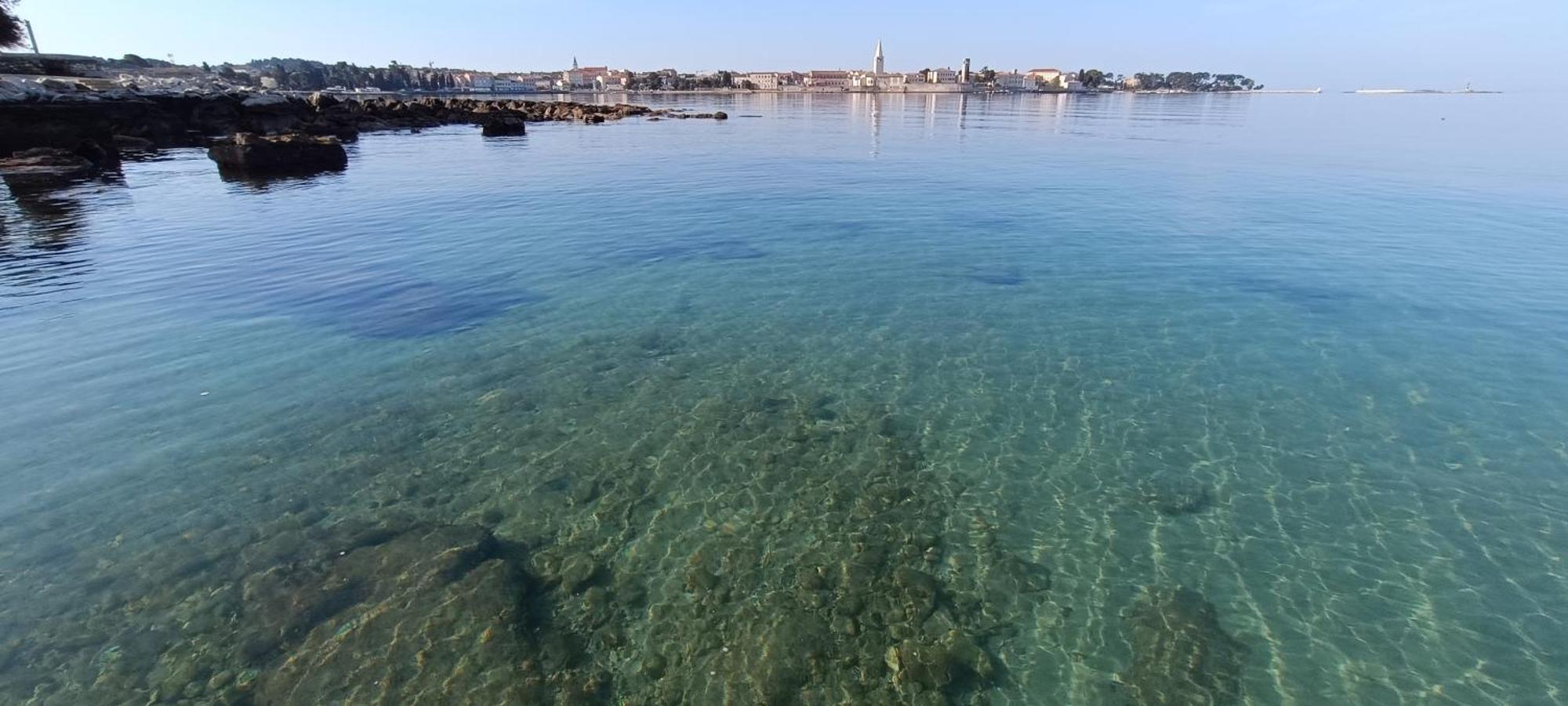 Luna 22 Porec Luaran gambar
